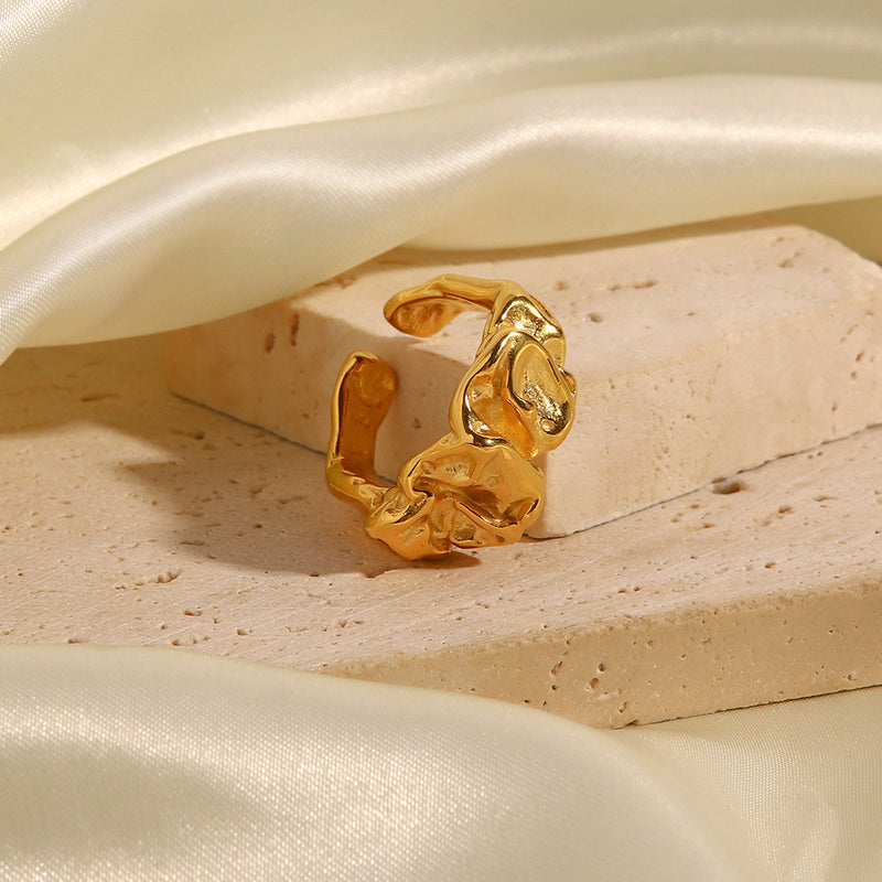 Stylish and simple molten lava gold ring