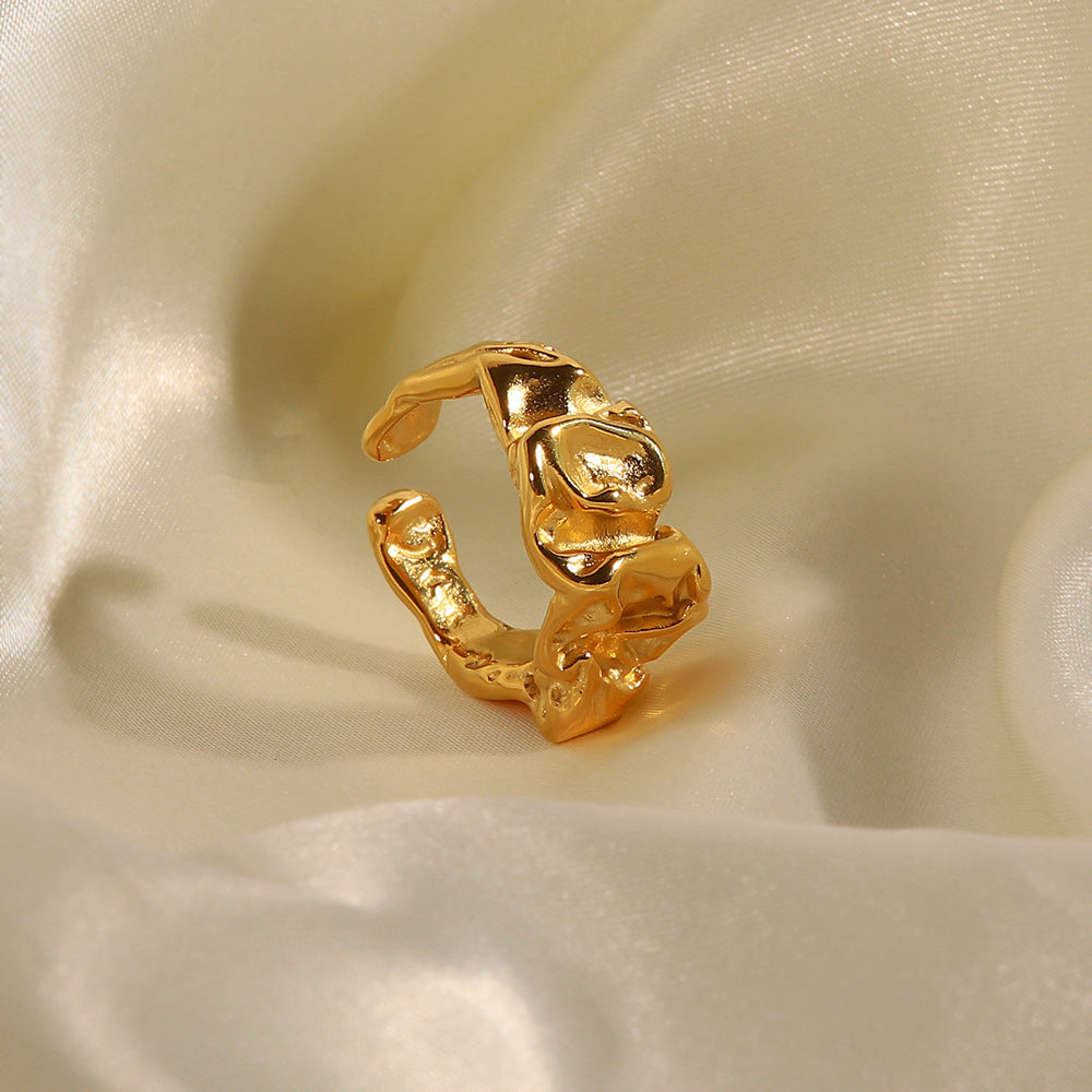 Stylish and simple molten lava gold ring